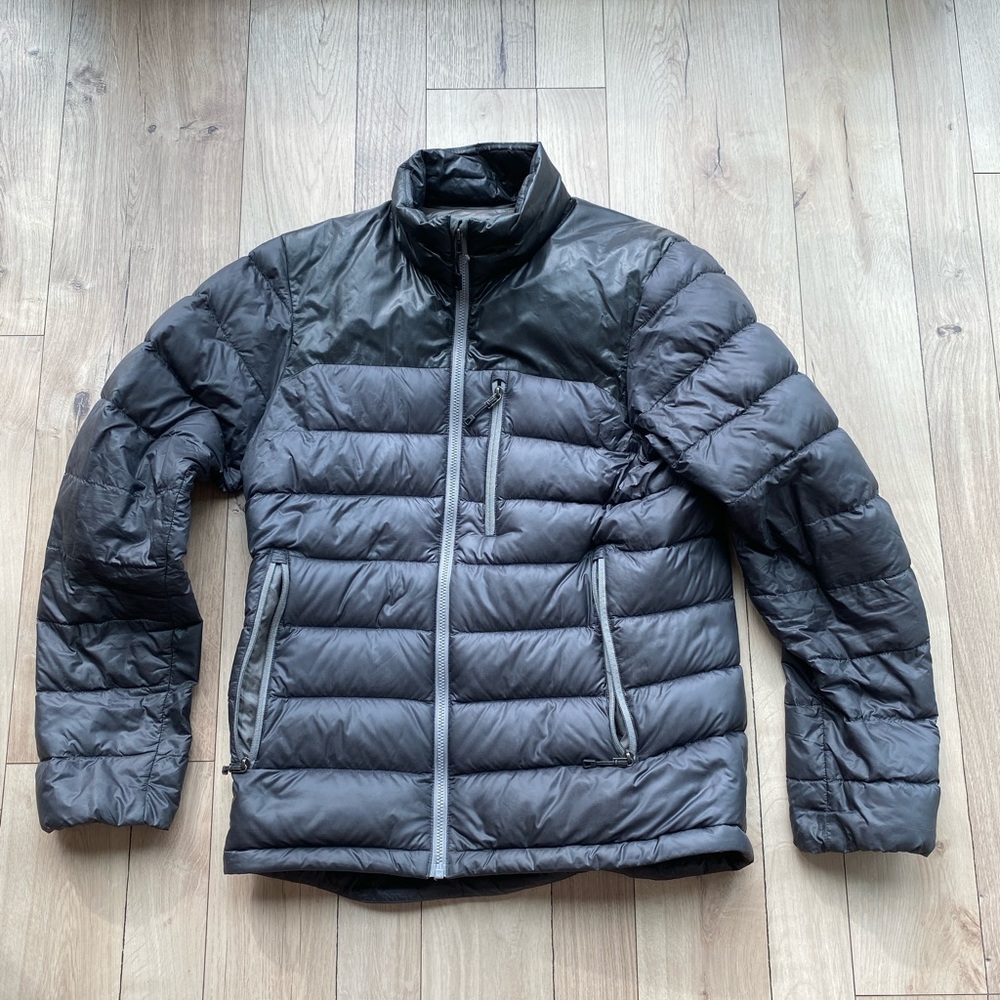 Patagonia goose down puffer jacket